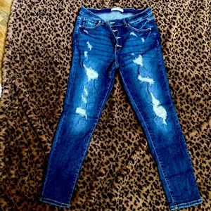 Never worn KanCan jeans. Size 15/31. Button fly